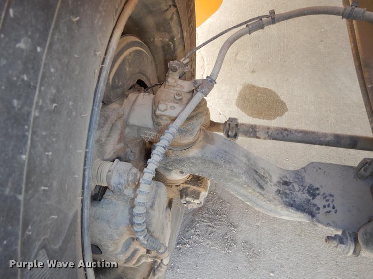 image for item DC0350 2006 International CE200 school bus