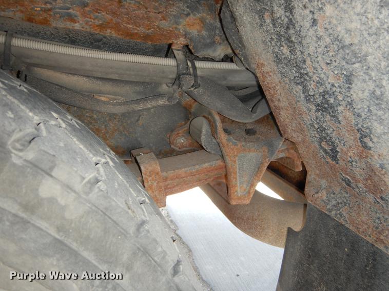 image for item DC0351 2004 Freightliner FS65 Thomas school bus