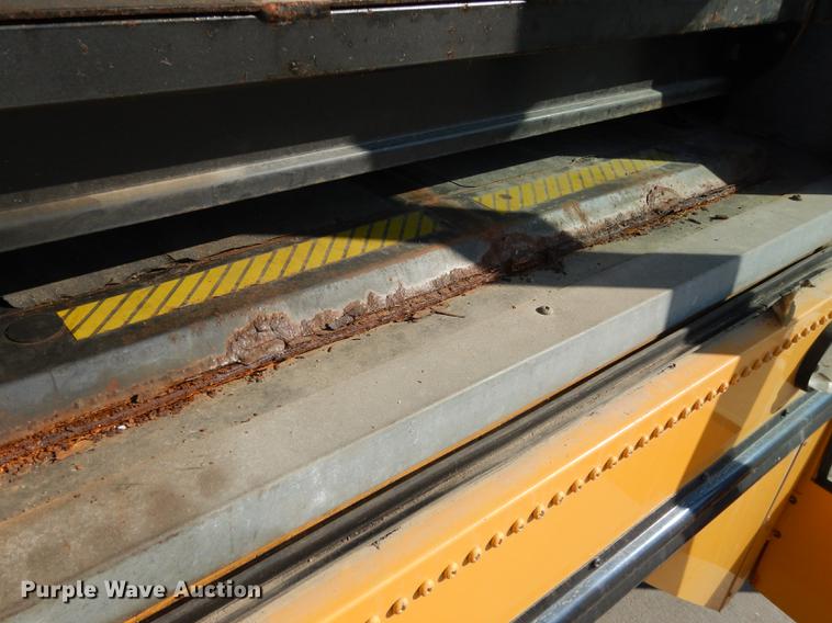 image for item DC0351 2004 Freightliner FS65 Thomas school bus