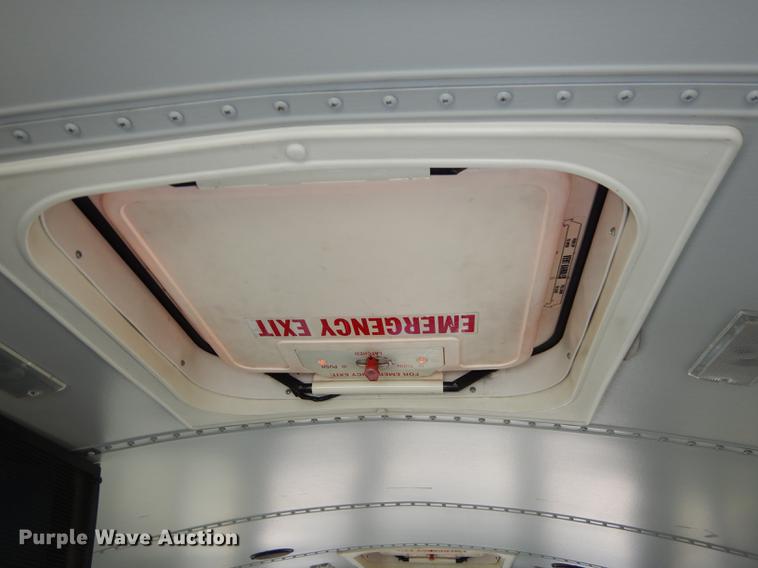 image for item DC0351 2004 Freightliner FS65 Thomas school bus