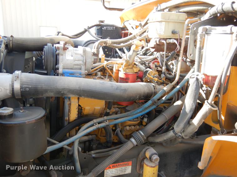 image for item DC0351 2004 Freightliner FS65 Thomas school bus