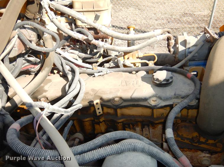 image for item DC0351 2004 Freightliner FS65 Thomas school bus