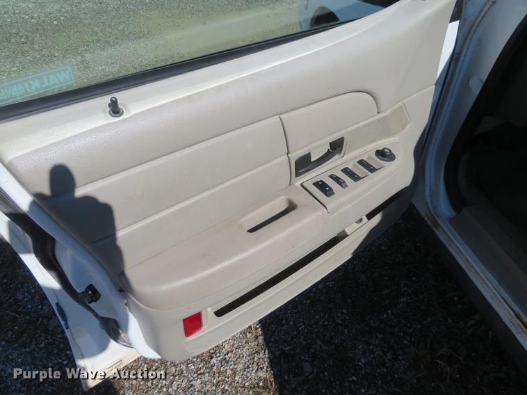 image for item DC0880 2009 Ford Crown Victoria Police Interceptor