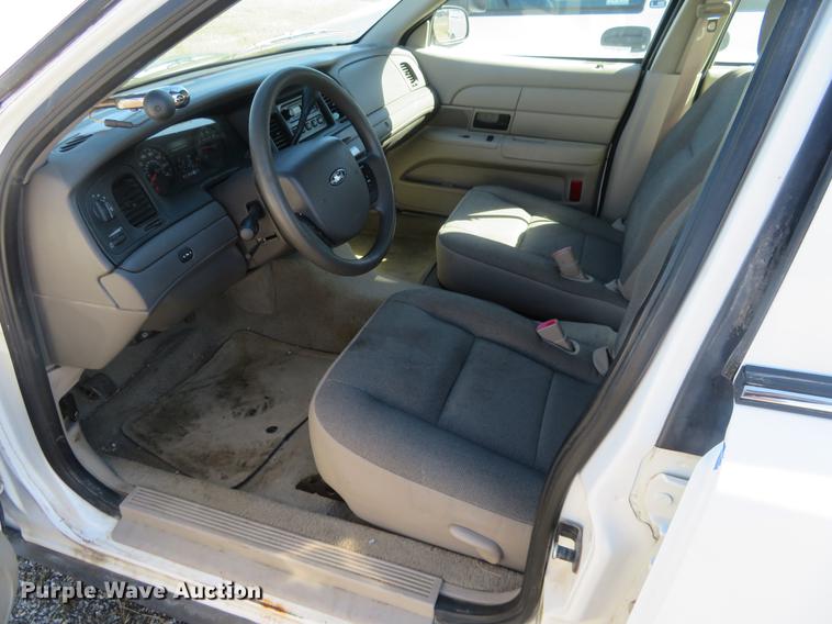 image for item DC0880 2009 Ford Crown Victoria Police Interceptor