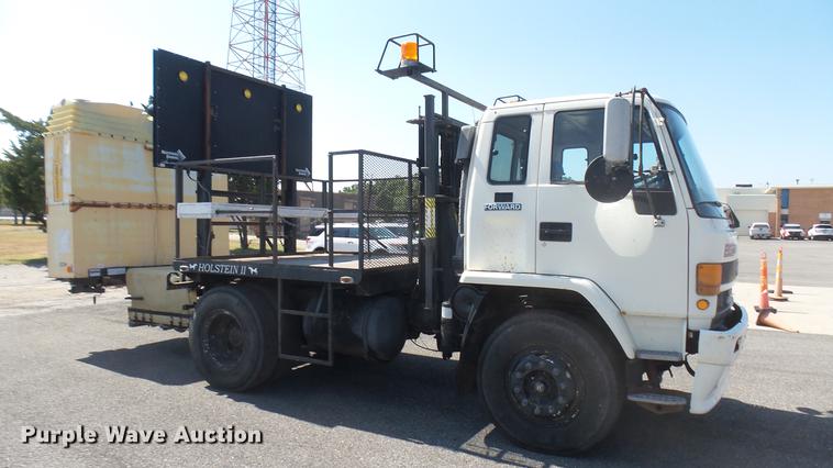 image for item DC1782 1989 GMC Forward W7 platform truck