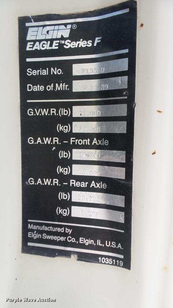 image for item DC1782 1989 GMC Forward W7 platform truck