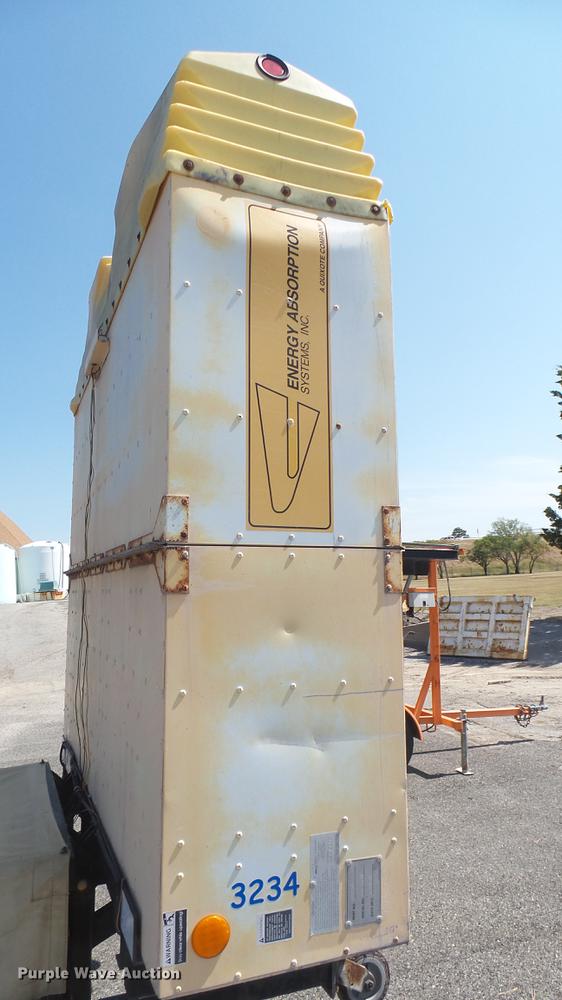 image for item DC1782 1989 GMC Forward W7 platform truck