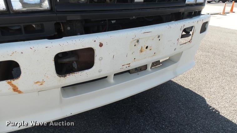 image for item DC1782 1989 GMC Forward W7 platform truck