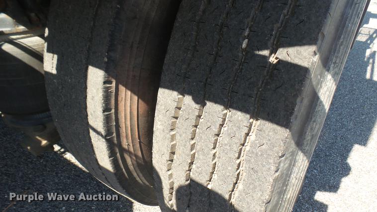 image for item DC1782 1989 GMC Forward W7 platform truck