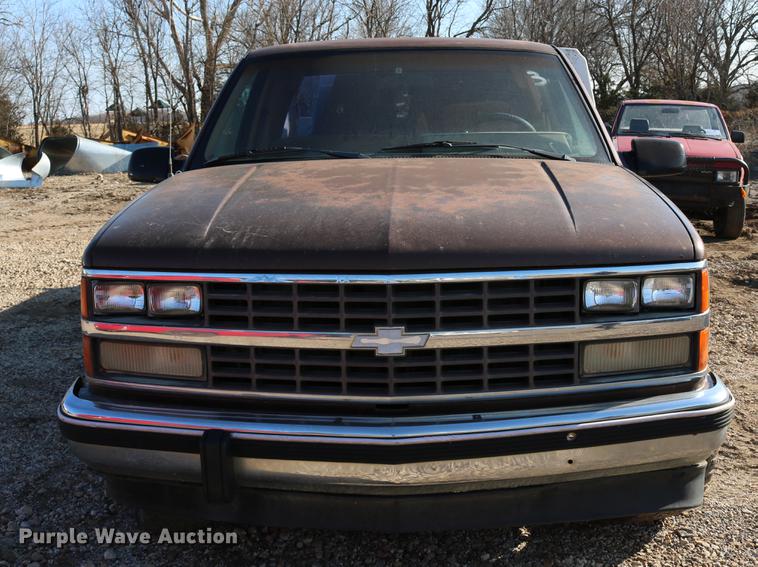 image for item DC3500 1988 Chevrolet 1500 Ext. Cab pickup truck