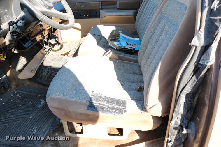 image for item DC3500 1988 Chevrolet 1500 Ext. Cab pickup truck