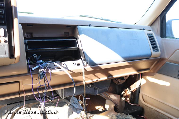 image for item DC3500 1988 Chevrolet 1500 Ext. Cab pickup truck