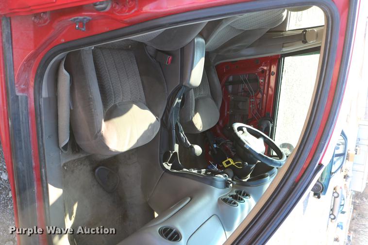 image for item DC3501 2002 Pontiac Grand AM