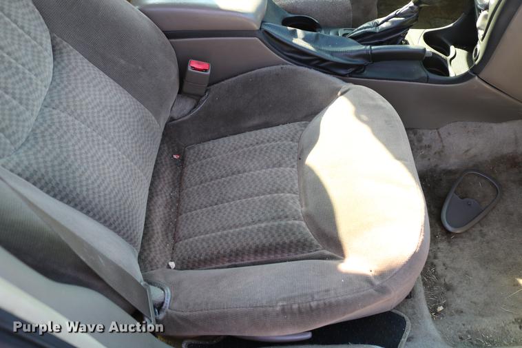 image for item DC3501 2002 Pontiac Grand AM