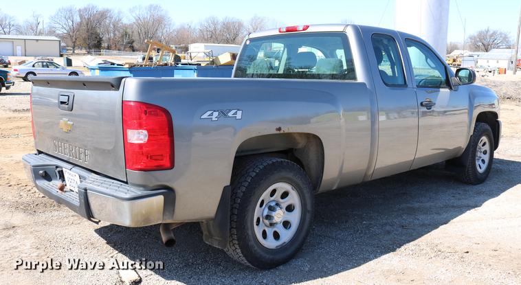 image for item DC3503 2008 Chevrolet Silverado 1500 Ext. Cab pickup truck