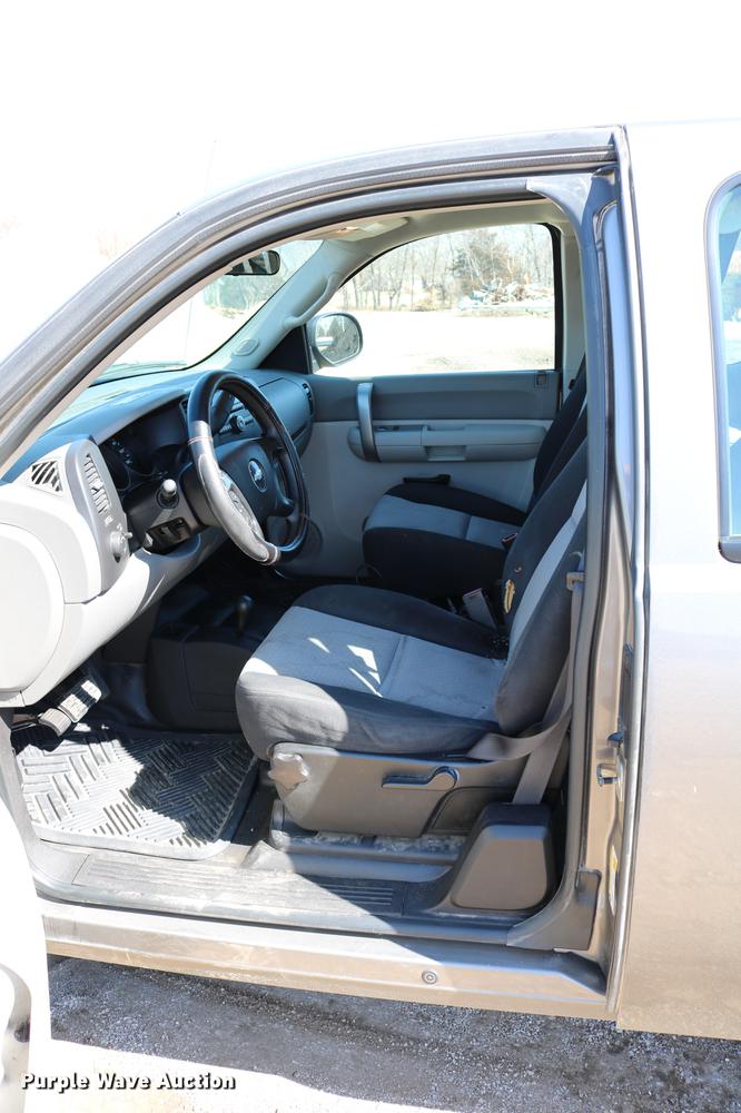 image for item DC3503 2008 Chevrolet Silverado 1500 Ext. Cab pickup truck