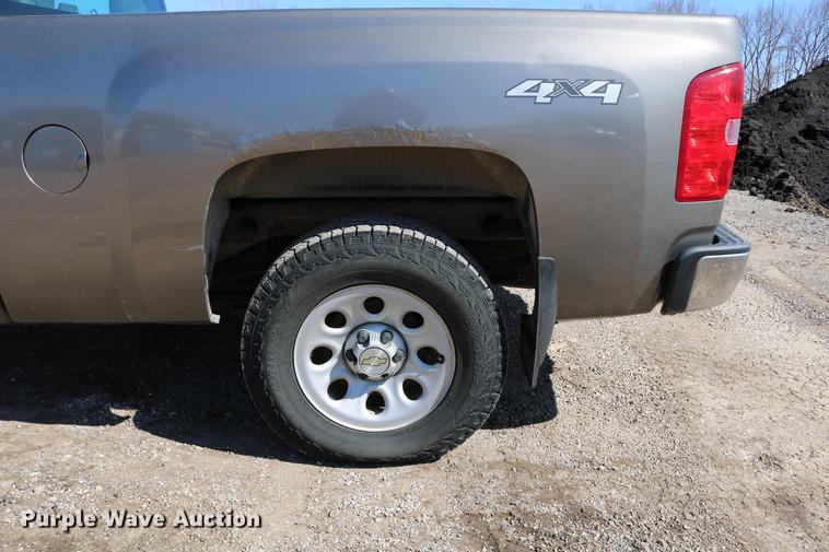 image for item DC3503 2008 Chevrolet Silverado 1500 Ext. Cab pickup truck