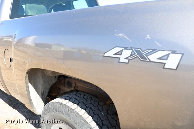 image for item DC3503 2008 Chevrolet Silverado 1500 Ext. Cab pickup truck