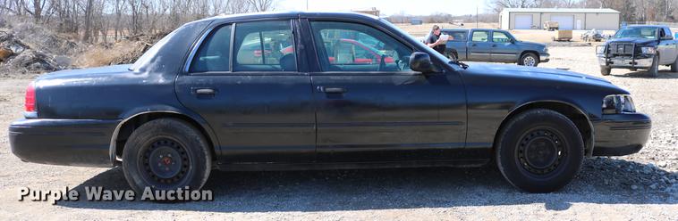 image for item DC3504 1998 Ford Crown Victoria Police Interceptor