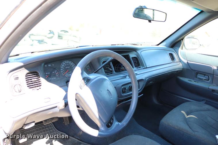 image for item DC3504 1998 Ford Crown Victoria Police Interceptor