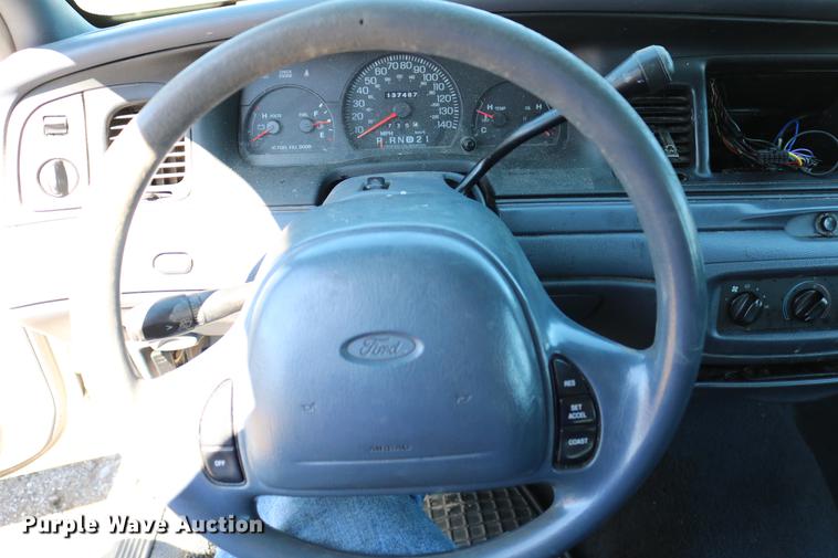 image for item DC3504 1998 Ford Crown Victoria Police Interceptor