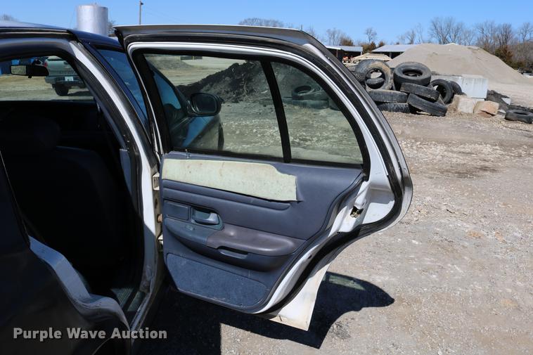 image for item DC3504 1998 Ford Crown Victoria Police Interceptor