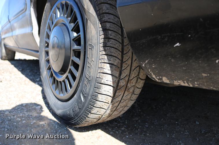 image for item DC3504 1998 Ford Crown Victoria Police Interceptor