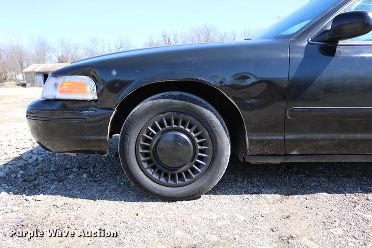 image for item DC3504 1998 Ford Crown Victoria Police Interceptor