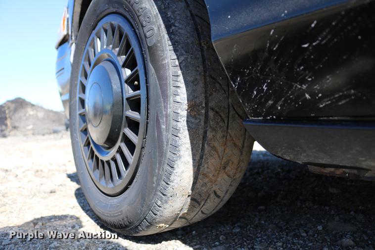 image for item DC3504 1998 Ford Crown Victoria Police Interceptor