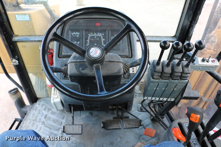 image for item DC3533 1998 New Holland TS110 tractor