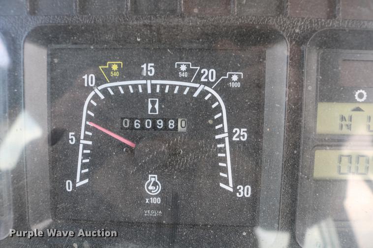 image for item DC3533 1998 New Holland TS110 tractor