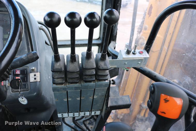 image for item DC3533 1998 New Holland TS110 tractor