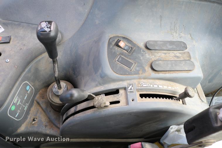 image for item DC3533 1998 New Holland TS110 tractor