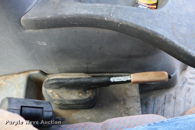 image for item DC3533 1998 New Holland TS110 tractor