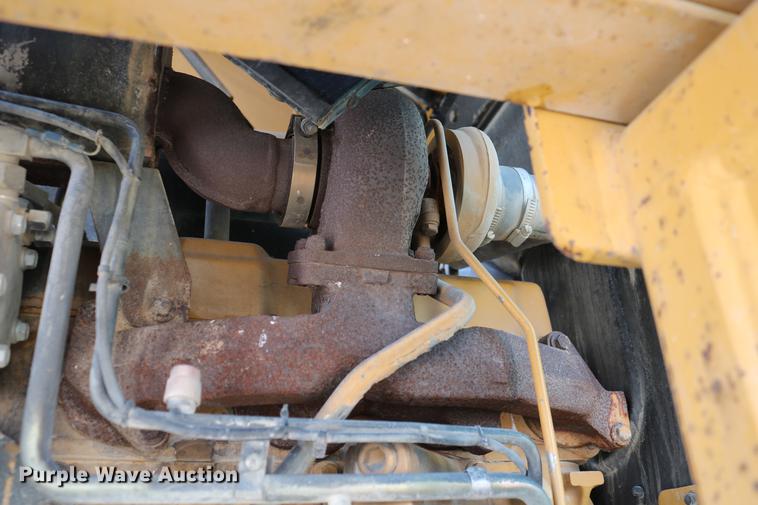 image for item DC3533 1998 New Holland TS110 tractor