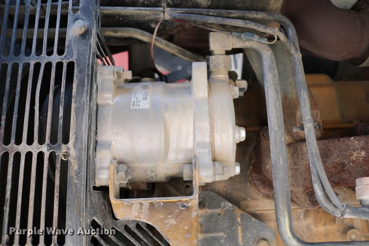 image for item DC3533 1998 New Holland TS110 tractor