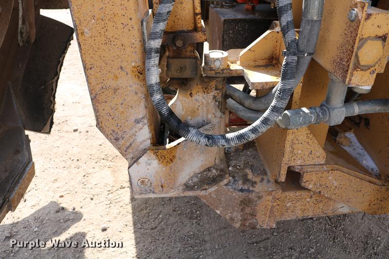 image for item DC3533 1998 New Holland TS110 tractor