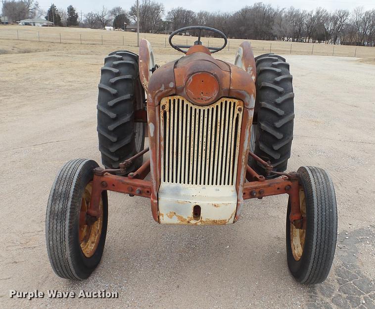 image for item DC4247 Ford 601 Workmaster tractor