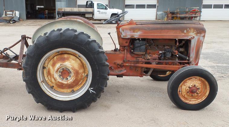 image for item DC4247 Ford 601 Workmaster tractor