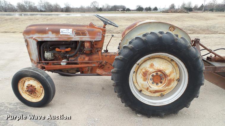 image for item DC4247 Ford 601 Workmaster tractor