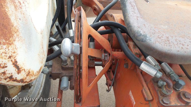 image for item DC4247 Ford 601 Workmaster tractor
