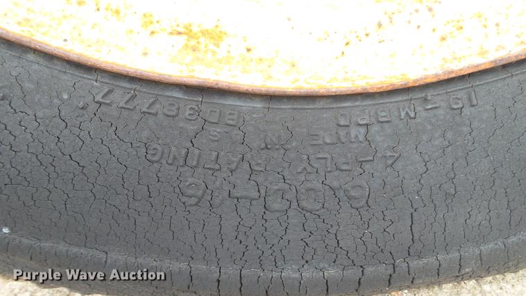 image for item DC4247 Ford 601 Workmaster tractor