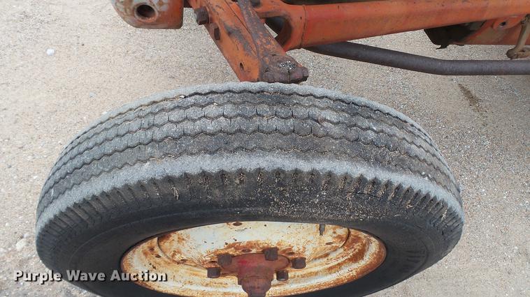 image for item DC4247 Ford 601 Workmaster tractor