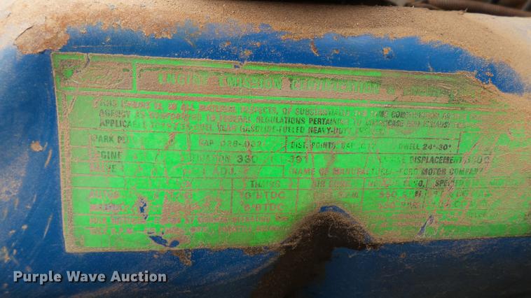 image for item DC4248 1974 Ford F600 flatbed truck