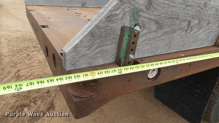 image for item DC4248 1974 Ford F600 flatbed truck