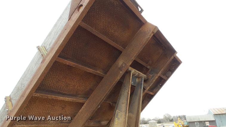 image for item DC4248 1974 Ford F600 flatbed truck