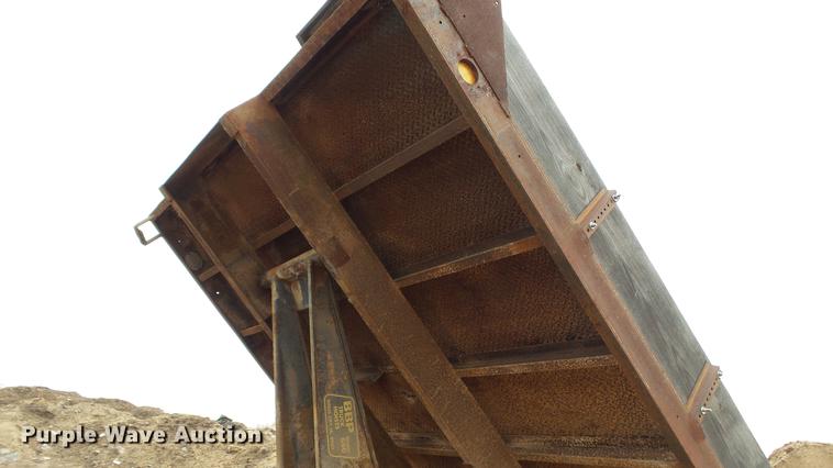 image for item DC4248 1974 Ford F600 flatbed truck