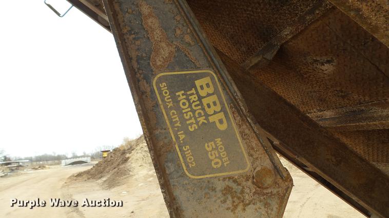 image for item DC4248 1974 Ford F600 flatbed truck