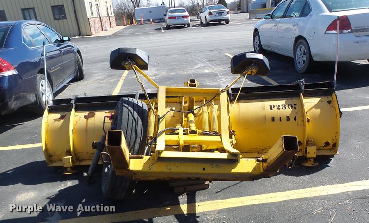 image for item DC4416 2008 Ford F550 Crew Cab dump truck