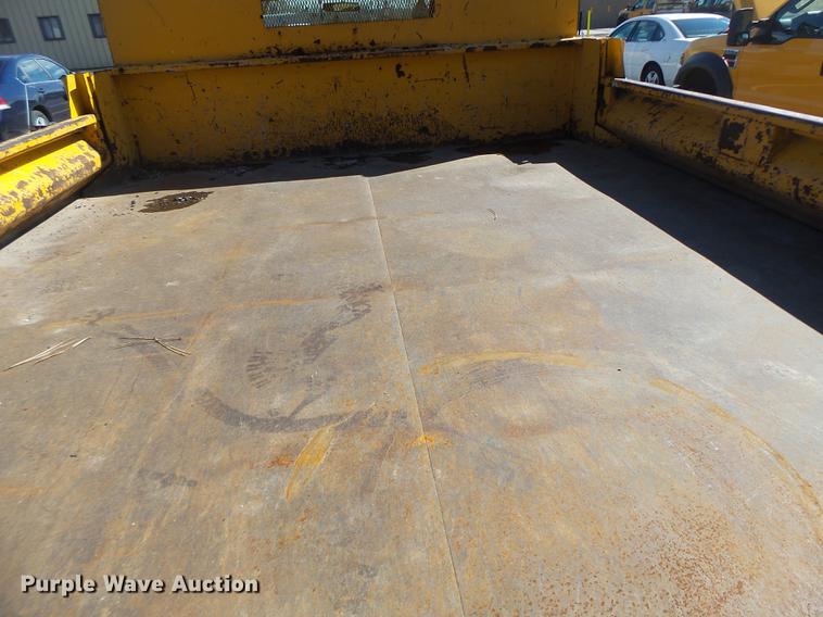 image for item DC4416 2008 Ford F550 Crew Cab dump truck